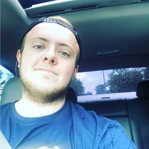 Meet your Posher, Dakota